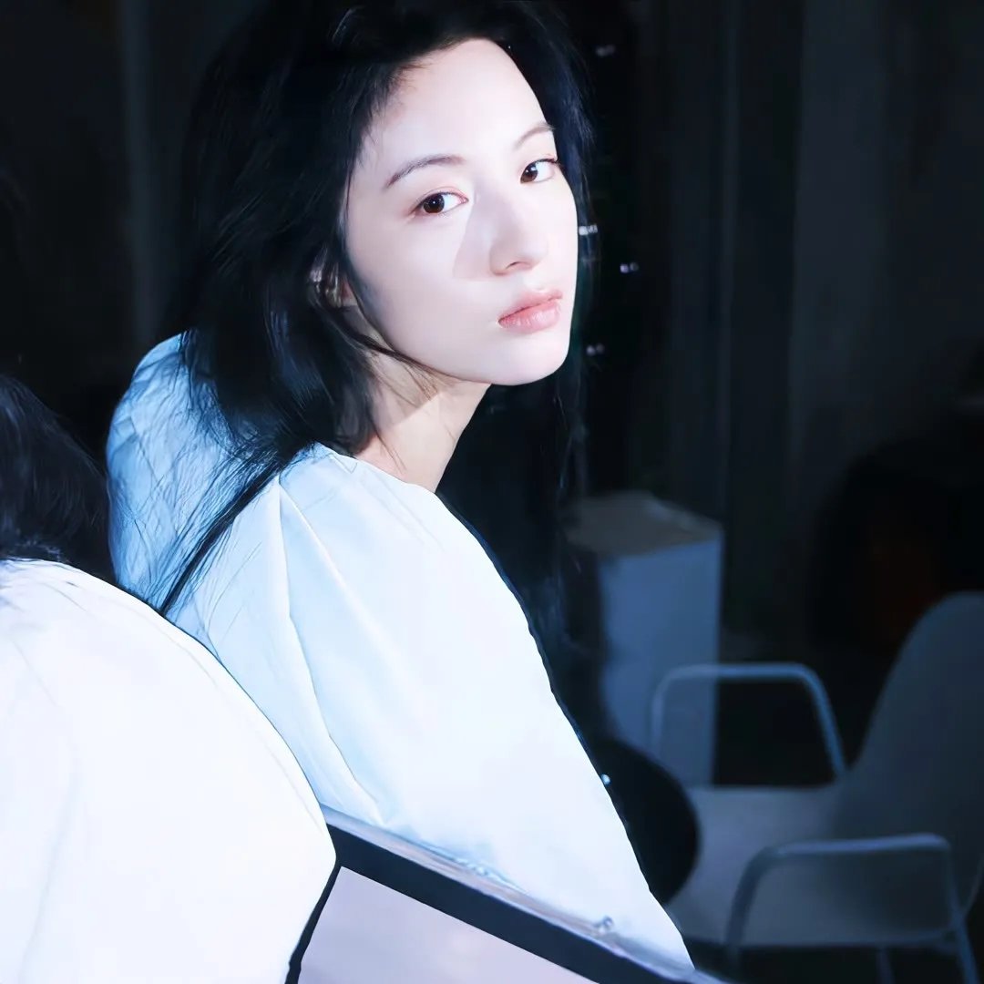 赤裸女羔羊